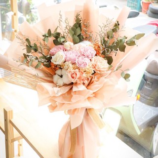 無聊花藝｜優雅的午後求婚花束 情人節花束 畢業花束 求婚捧花 生日禮物 永生花束 乾燥 玫瑰花束 母親節花束 客製化禮物