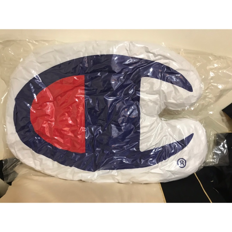 Champion 冠軍抱枕 大顆 正版60 39 6 蝦皮購物