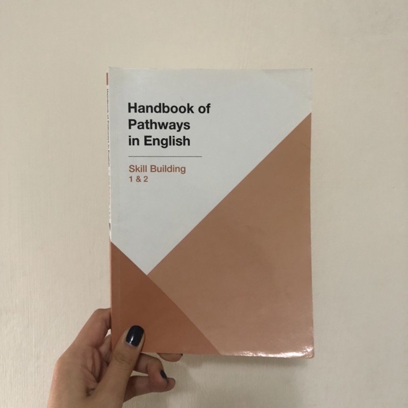 Handbook of Pathways in English Skill Building 1&amp;2 大學英文課本📘