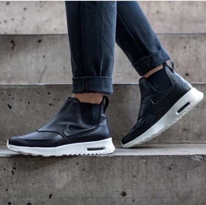 nike thea mid boot