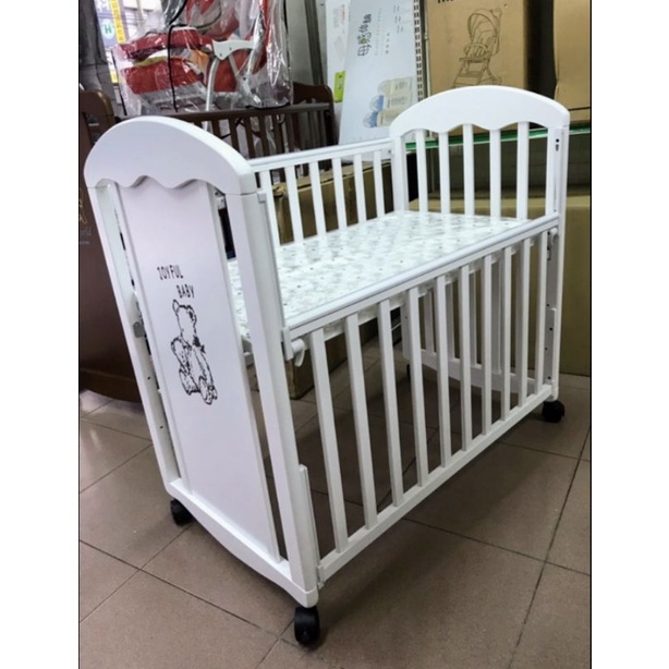  嬰兒床 (白)全新~台灣製~二手價賣出