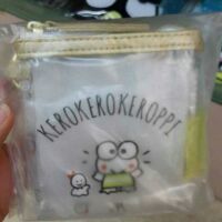 日本進口大眼蛙 皮皮蛙 酷企鵝美樂蒂kitty布偶公仔 化妝包 鑰匙圈 零錢包👑連妃嚴選👑