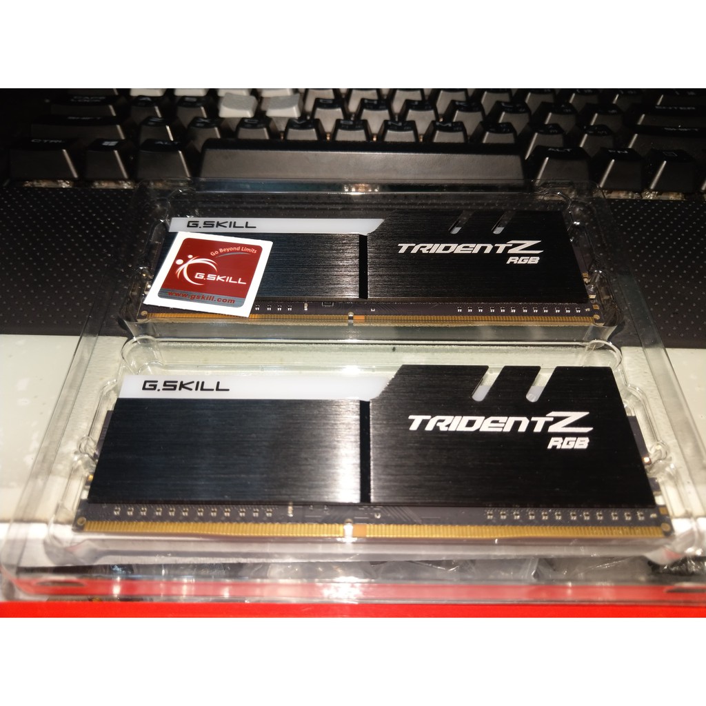 芝奇 G.SKILL Trident Z 幻光戟 RGB DDR4-3200 8G*2