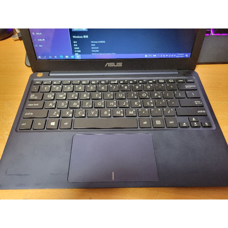 ASUS EeeBook X205TA 64G 輕薄小筆電 11.6,吋