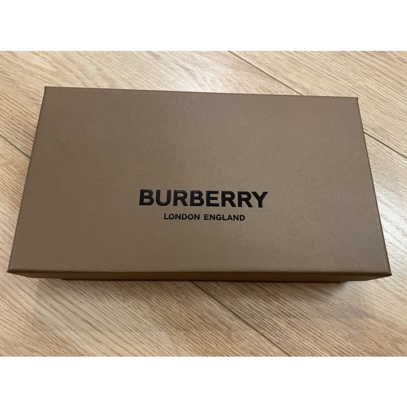 Burberry精品紙盒