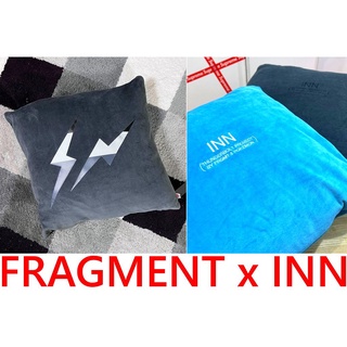 BLACK近全新FRAGMENT x PROJECT寶可夢皮卡丘POKEMON x INN漸層閃電大抱枕(黑or藍)