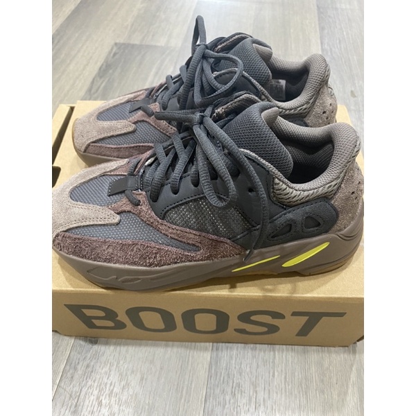 二手 近全新  adidas yeezy boost 700 US5