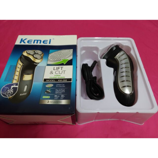 KEMEI  KM-268水洗式電動刮鬍刀-2安全 水洗 充電