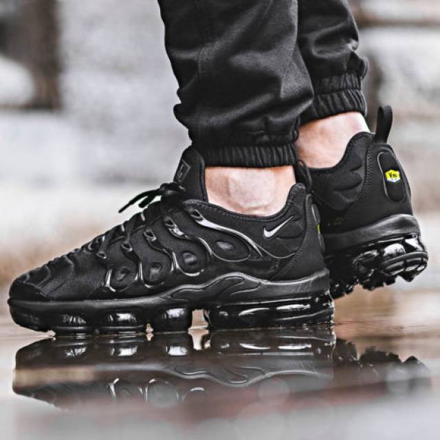 【正貨爆款】Nike Air VaporMax Plus 全黑 黑魂 魚骨 924453-004 全氣墊 黑武士