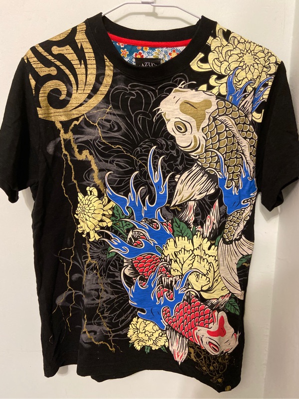 IKAZUCHI t shirt  日本紋身 t shirt  男性上衣 男性t-shirt 二手(僅穿過兩次)