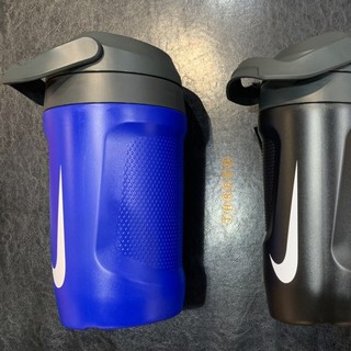 ⓉⒽⓇⒺⒺⒼ🔥NIKE FUEL JUG 大容量 運動水壺 手提 1893ml 64OZ 健身 藍色 AC4415-41