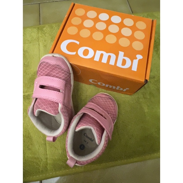 Combi童鞋 - 粉紅色