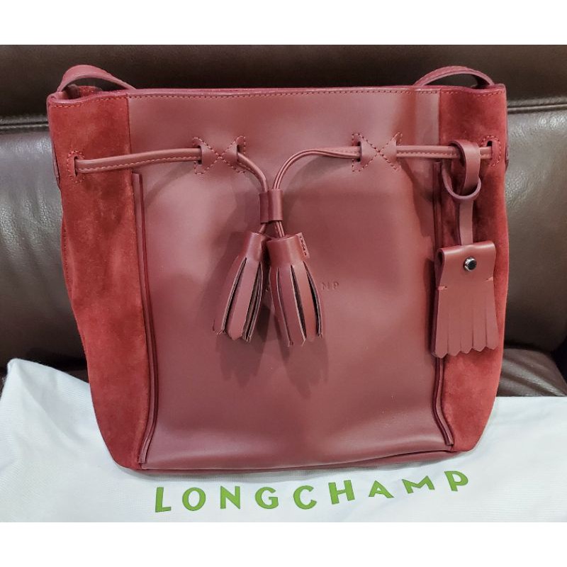 Longchamp 真皮水桶包，專櫃紅色麂皮拼接款，全新未使用，便宜出售
