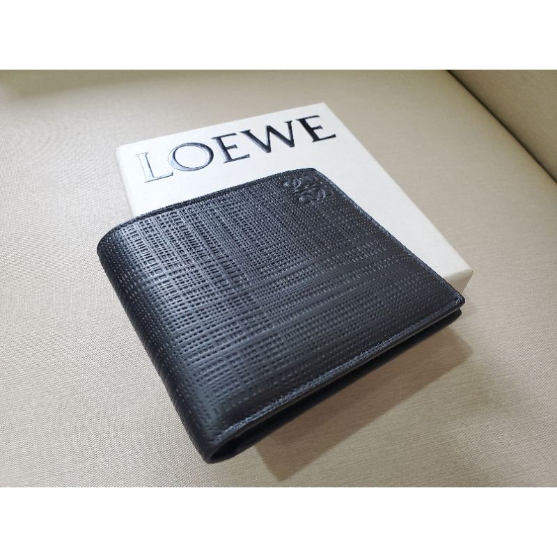 LOEWE 男用 壓紋 皮夾 短夾 台北專櫃購買