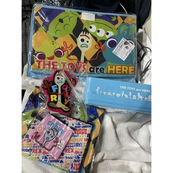 現貨 日本迪士尼 kiddy land 玩具總動員4商品
