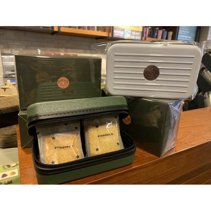 🔥現貨🔥 端午節 星巴克 Starbucks 行李箱造型 蜂蜜蛋糕脆餅橄欖綠收納包 極光白收納包