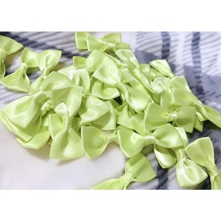 青草綠蝴蝶結grass green bow tie/ribbon