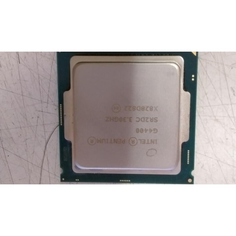 Intel Pentium G4400  CPU (1151 腳位) 二手良品 無風扇 過保