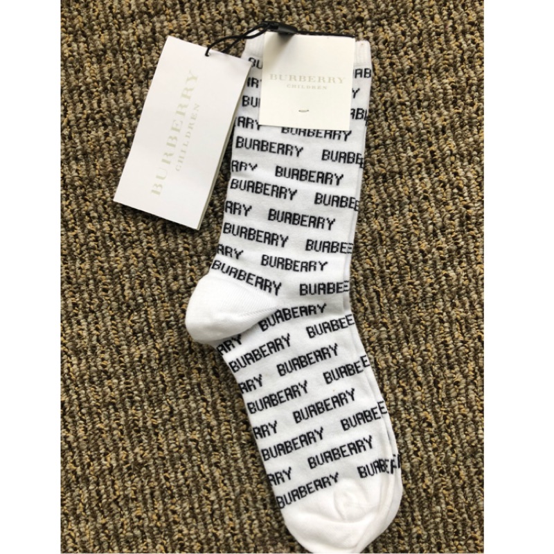 全新兒童Burberry logo 襪子🧦 中筒襪