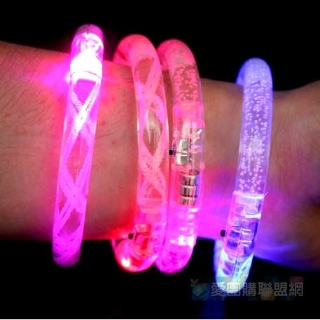 【愛團購 iTogo】LED壓克力手鐲|七彩發光手環|發光手鐲|閃光手環|LED手鐲