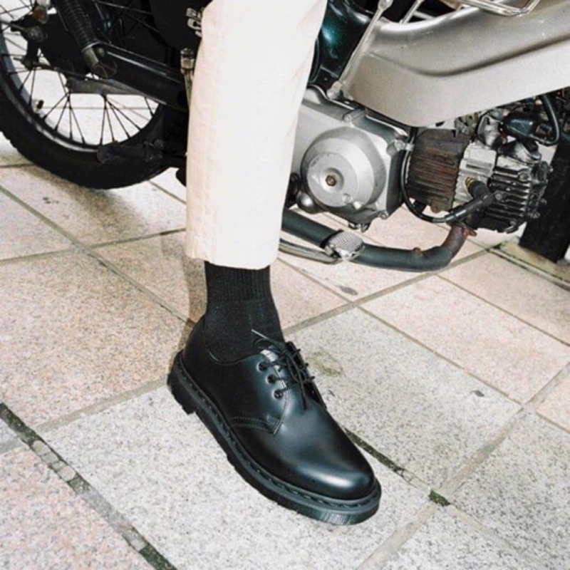 martens 1461 mono