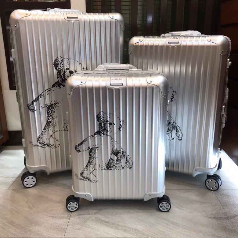 rimowa x steiff