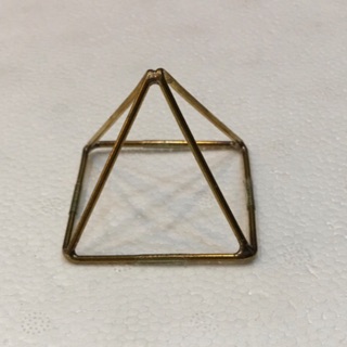琉璃光 金字塔 小（底座 5×5cm）臺中人本森機世界