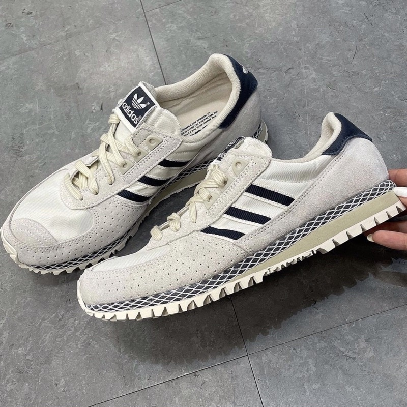 Blackpink Adidas 韓國代購的價格推薦 22年3月 比價比個夠biggo