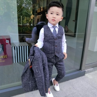 現貨❤️外套+馬甲+褲子❤️140碼 男童裝西服套裝英倫修身禮服小西裝韓版花童婚禮禮服 表演禮服畢業典禮三件組