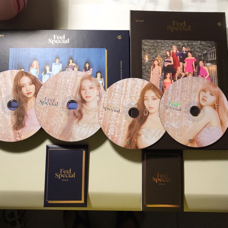 最後現貨 Twice迷你8輯 Feel Special 空專附預購禮卡組海報歌詞本