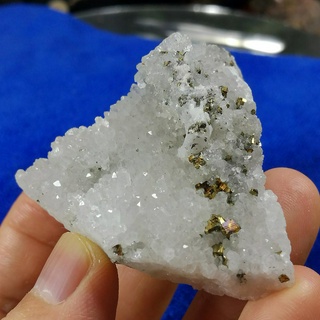 [友克鑫礦業]ag581約白水晶簇共生閃亮亮黃鐵礦 晶簇 黃鐵礦 原礦 水晶簇 硫鐵礦 愚人金