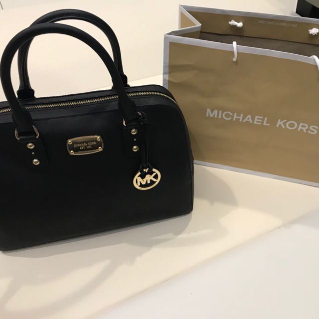 🎀現貨二手出清：MICHAEL KORS 新款大款金牌防刮皮革手提/貝殼包波士頓包