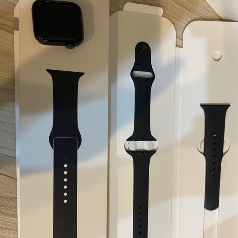 Apple Watch s5 lte鋁金屬 太空灰 44mm 近全新 台灣 公司貨 粉紅