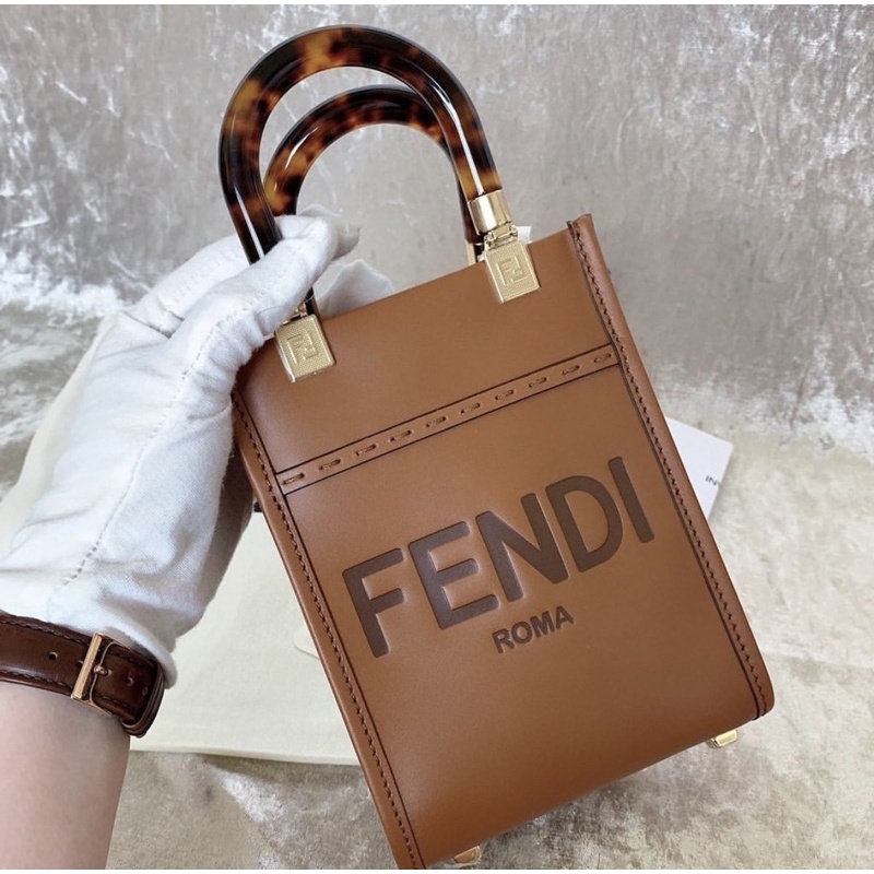 【代購】🏷 FENDI Mini Sunshine Shopper 棕色皮革迷你手提袋