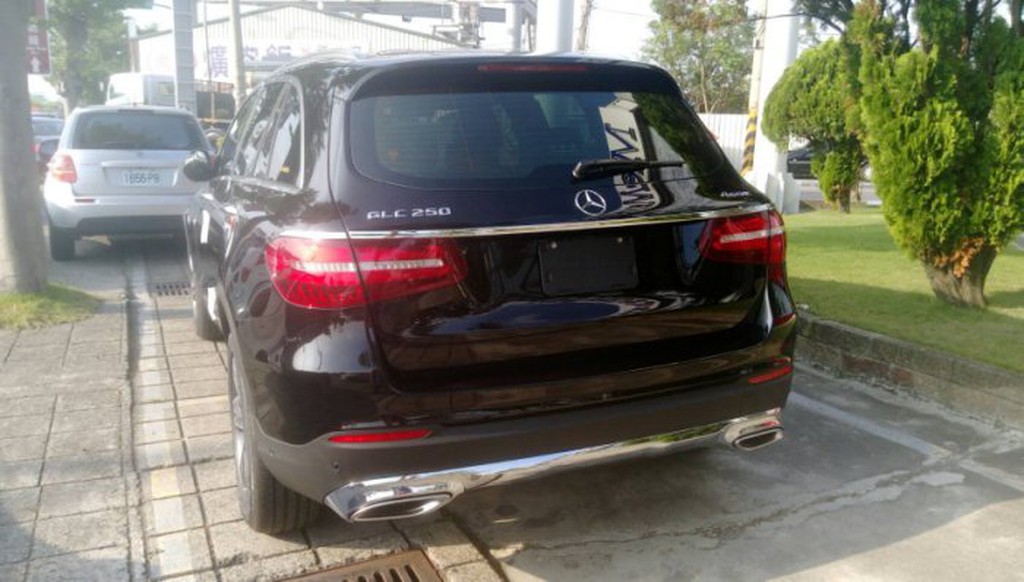 金螃蟹賓士 GLC Class X253 鍍鉻後車廂飾條GLC220d GLC250 4MATIC GLC250 AMG