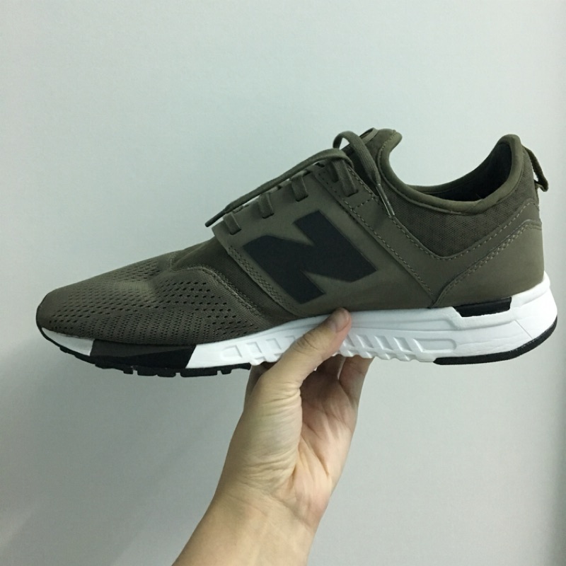 New Balance247 LUXE Sport 軍綠 近全新