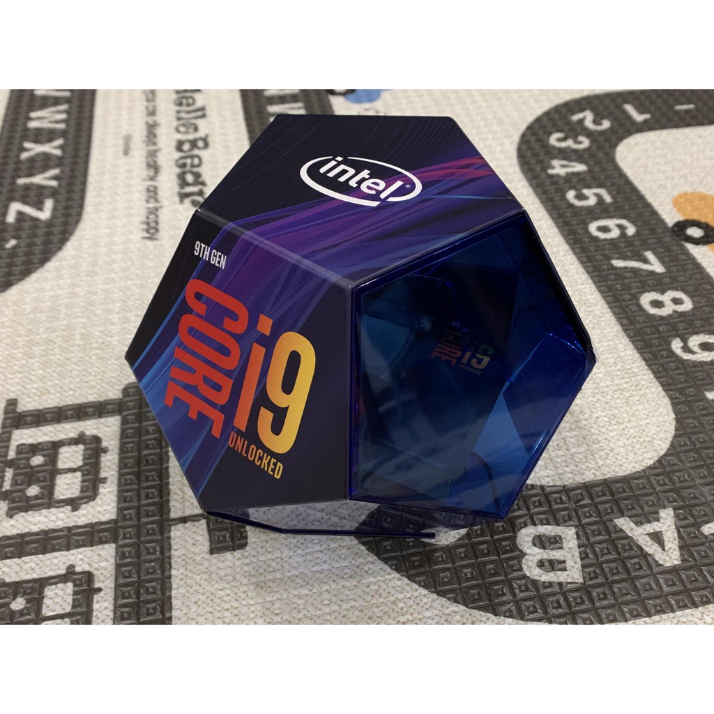 【現貨】Intel Core i9 9900K 1151 CPU 完整盒裝 台灣公司貨 保固至 2022/1