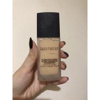 蘿拉蜜思Laura Mercier 極限超時親膚粉底液 #Ivory