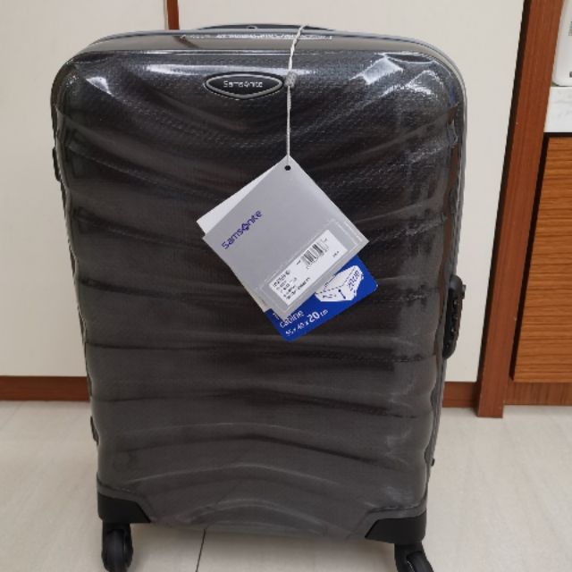 Samsonite新秀麗 20吋Firelite極限Curv材質硬殼登機箱