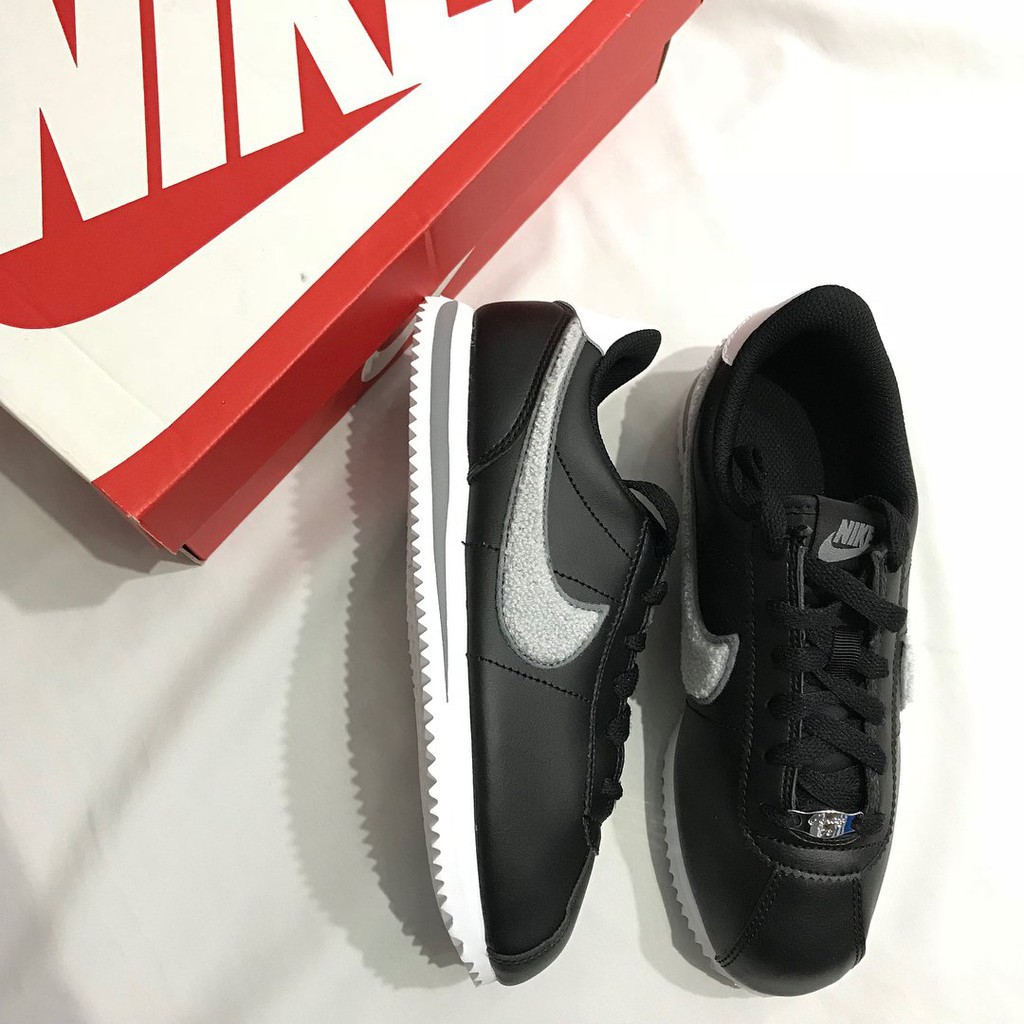 nike cortez basic ltr se