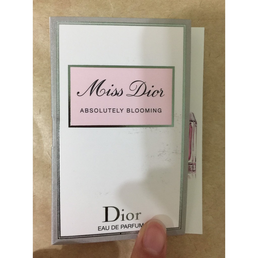 #試香 #噴霧型試香 #外出型試香~Christian Dior 迪奧~Miss Dior 花漾迪奧精萃香氛針管香水