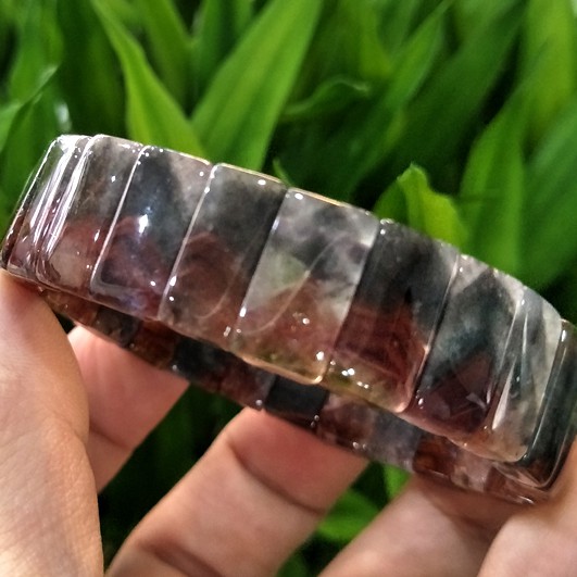 極光23銀塔山紫鈦手排  47克 16mm 手圍16~17.5公分        極光水晶是「世界上最古老水晶寶石」，年