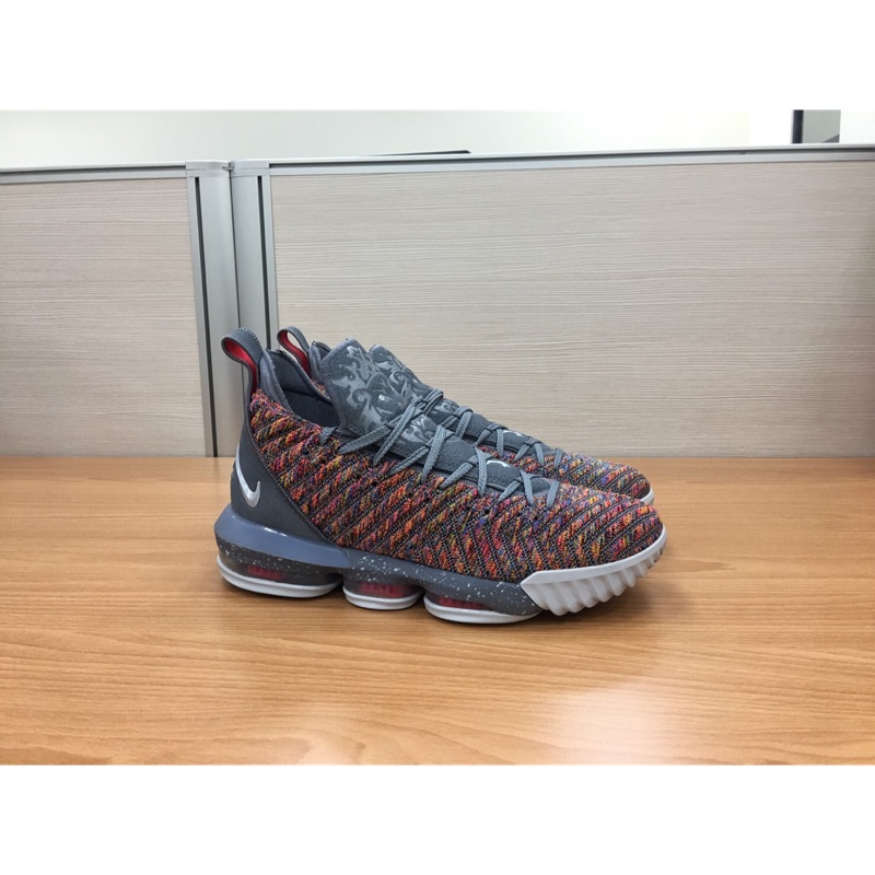 lebron xvi multicolor