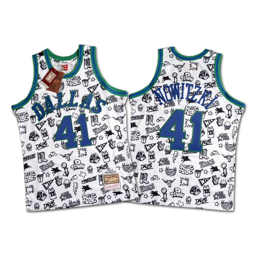 Mitchell &amp; Ness NBA 達拉斯獨行俠隊 Dirk Nowitzki Doodle Swingman 球衣