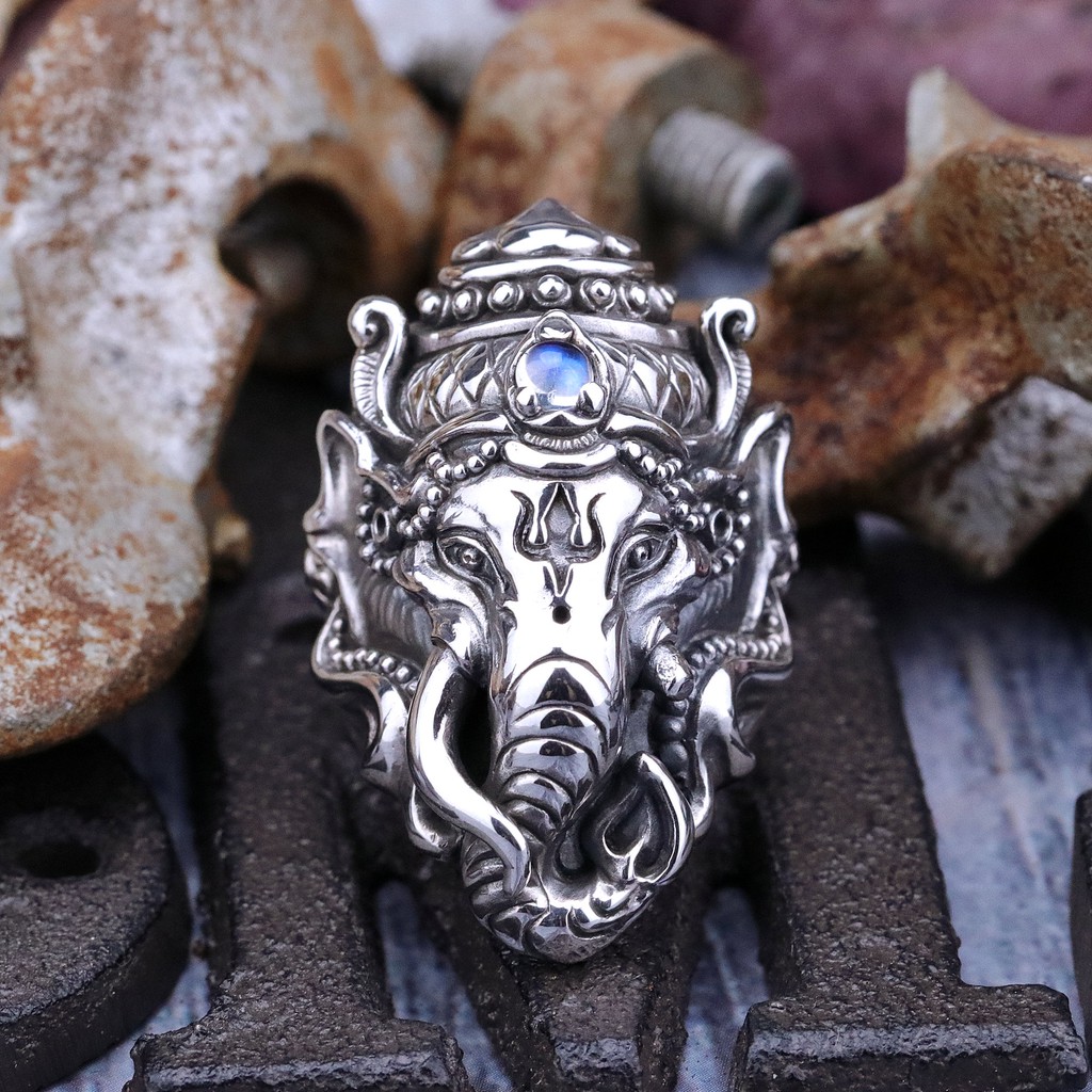 【Silver Monsters】日本新銳 avatara 細緻手作 -象神- 純銀戒指 皇家藍月石鑲嵌