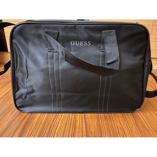 GUESS旅行袋（贈品）