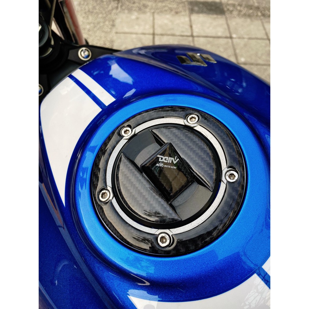 《正品》SV650 小刀650 SUZUKI 實際黏貼 油箱蓋貼 保護 美觀 輕鬆DIY DIMOTIV DMV