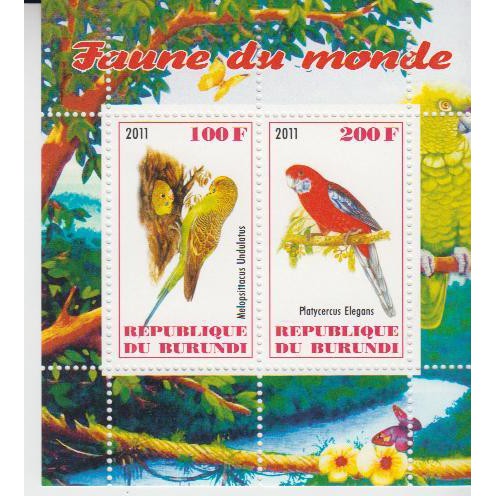 (C2272)蒲隆地2011年 鸚鵡 （一） 小型張郵票
