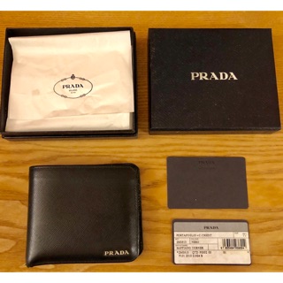 已售，Prada 男用8卡Saffiano壓紋黑色皮夾 保證正品購自微風廣場，95成新，無瑕疵,原價購12000