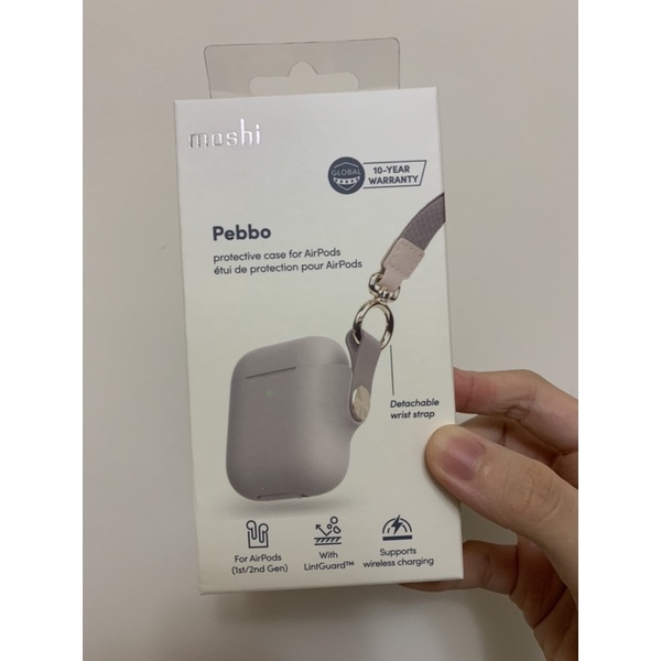 （暫保留勿下單）全新moshi Pebbo AirPods 1/2 代藍牙耳機充電盒保護套 （附可拆式腕帶）